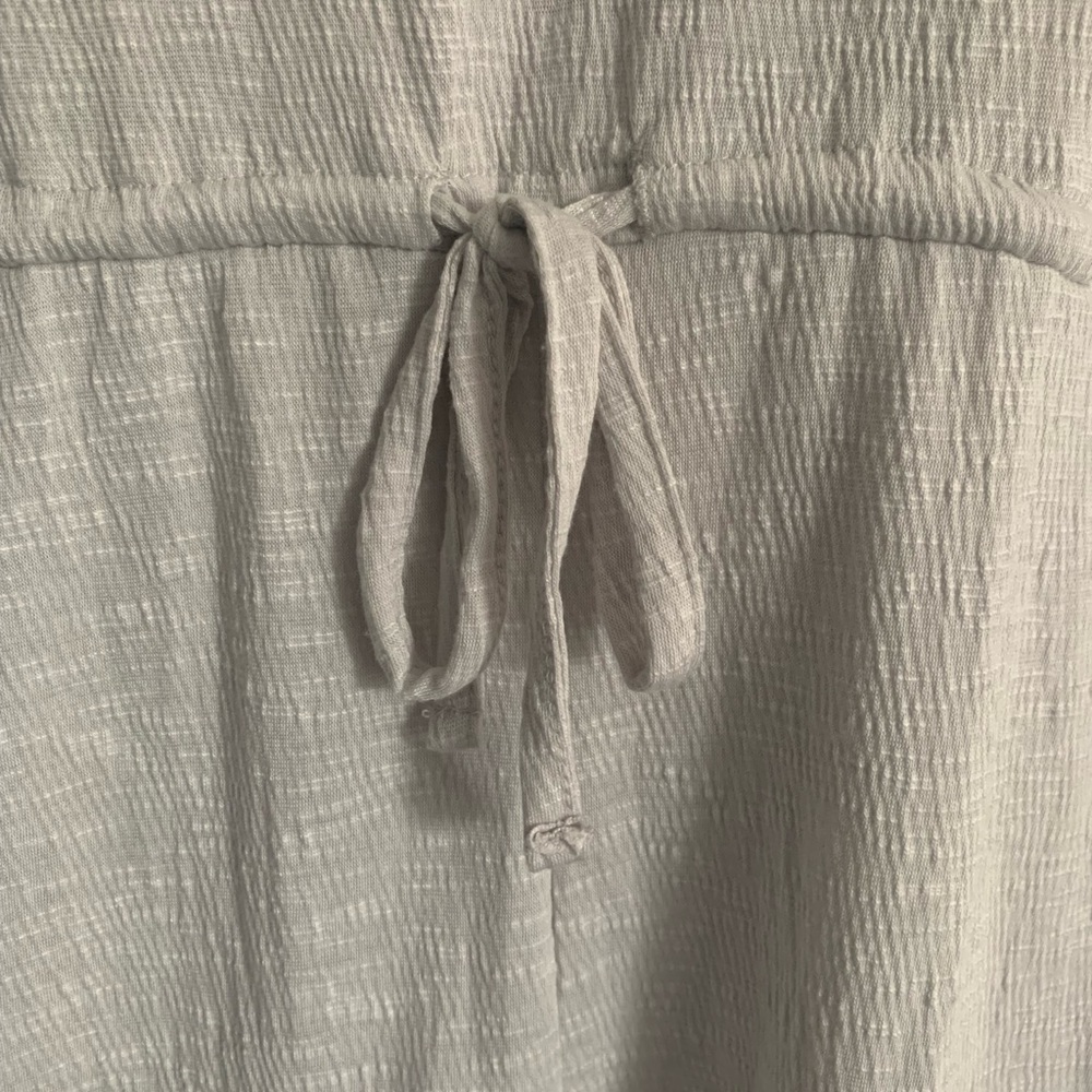 Eddie Bauer Lifestyle Knit Romper - Size L - Chalk Gray‎ - NWT - Picture 3 of 7